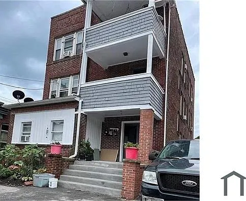 759 Hancock Ave #3