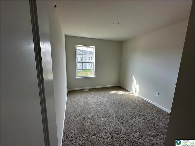 1145 Martin Rd — Photo 33