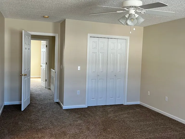 121 S Springview Dr — Photo 9