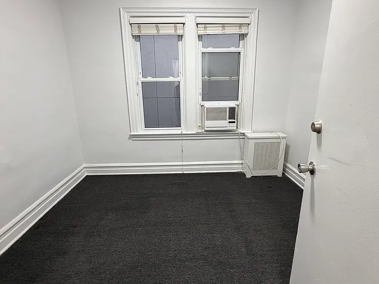 1774 E 17th St #2 — Photo 23