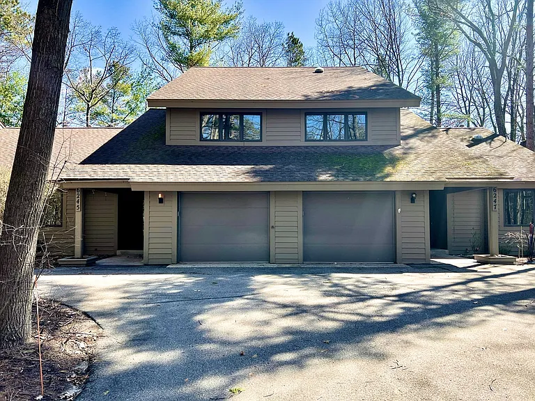 6245 Summit Ct — Photo 56