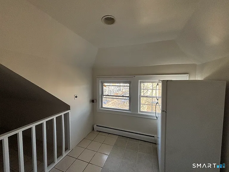 358 Park Ave #3 — Photo 9