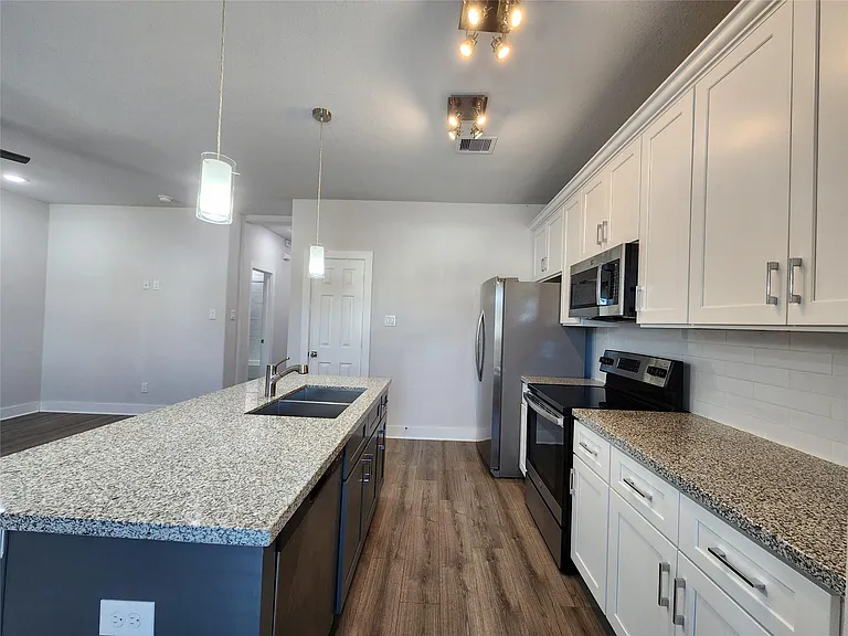 9710 Tuffly St #B — Photo 5