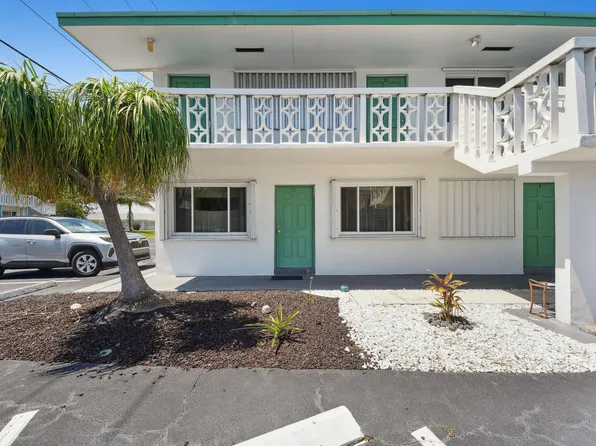 2004 Lake Osborne Drive #10, Lake Worth Beach, FL 33461