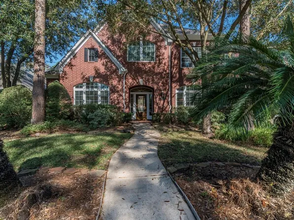 3906 Emerald Falls Dr, Houston, TX 77059