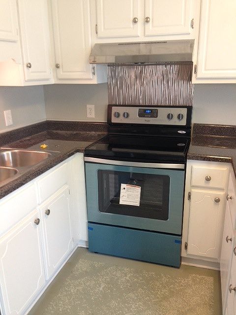 2nd image of 104 Evergreen Ln
