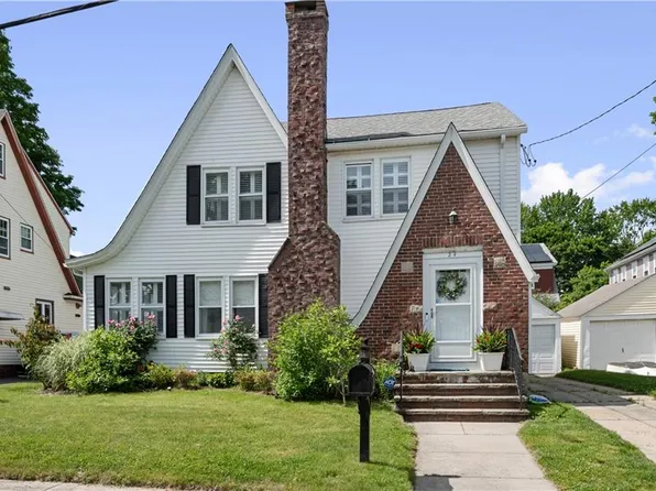 24 Rosewood Ave, Cranston, RI 02905