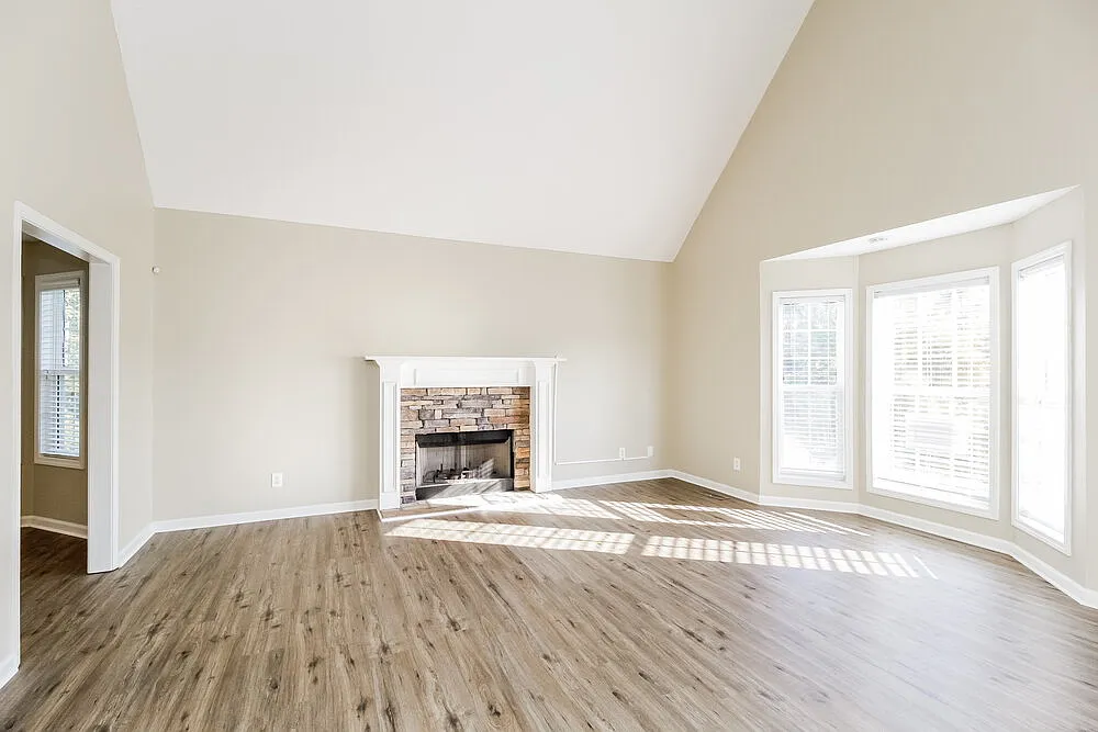 3 bed, 2.5 bath, 1394 sqft, $1,680 — Photo 4