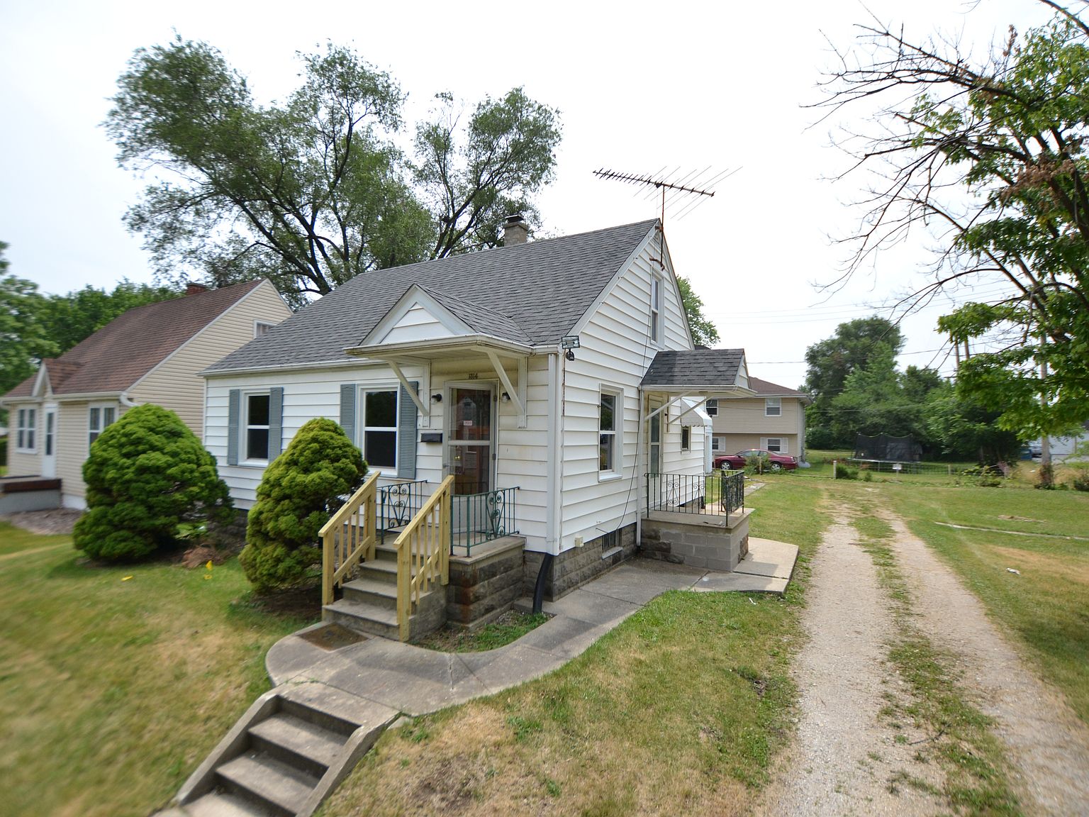 1314 Kinsey Ave, Joliet, IL 60436 Zillow