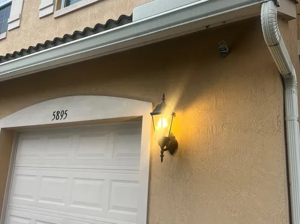 5895 Monterra Club Drive, Lake Worth, FL 33463