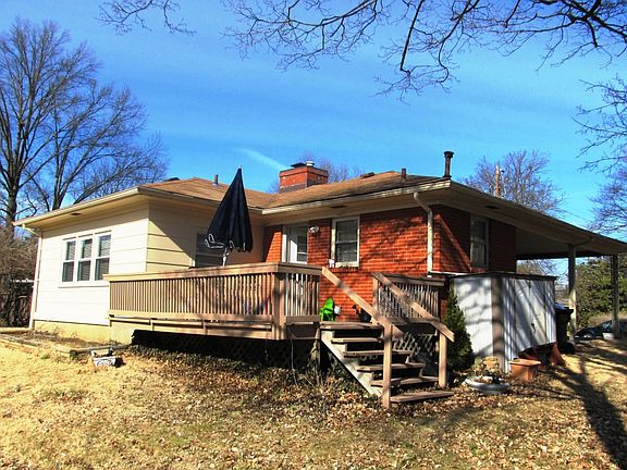 3rd image of 3148 Pamela Way