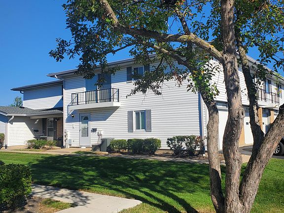 2nd image of 132 Nauset Ln #132