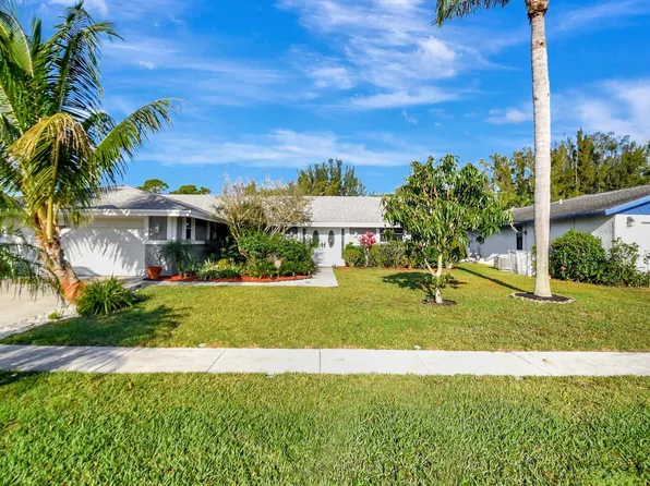 8437 Mildred Drive W, Boynton Beach, FL 33472