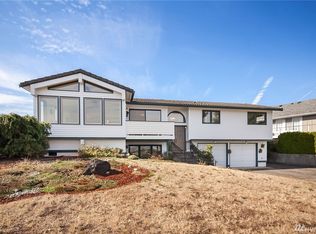 25819 76th Ave SW, Vashon, WA 98070