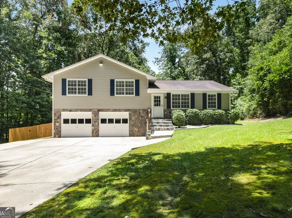 75 Tipperary Trl, Sharpsburg, GA 30277