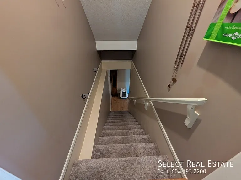 36220 Shadbolt Ave — Photo 32