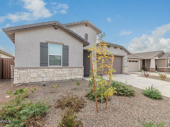 3rd image of 3221 E Ranchhand Drive