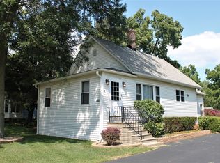 23159 N Prairie Rd, Prairieview, IL 60069