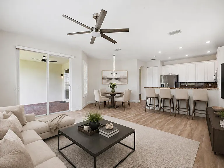 8895 Chestnut Ridge Way — Photo 16