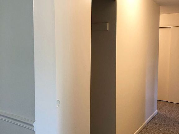 3rd image of 20 Madison St Unit 16