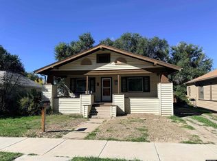 232 N 5th St, Douglas, WY 82633