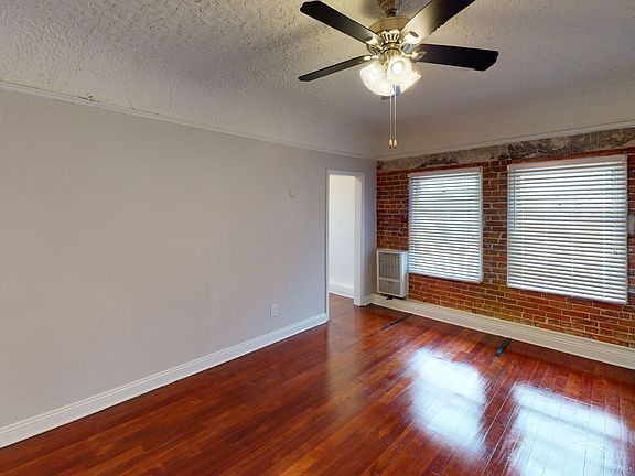 4th image of 157 S Catalina St APT 204