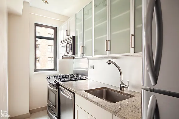 Rented by Brown Harris Stevens | media 15