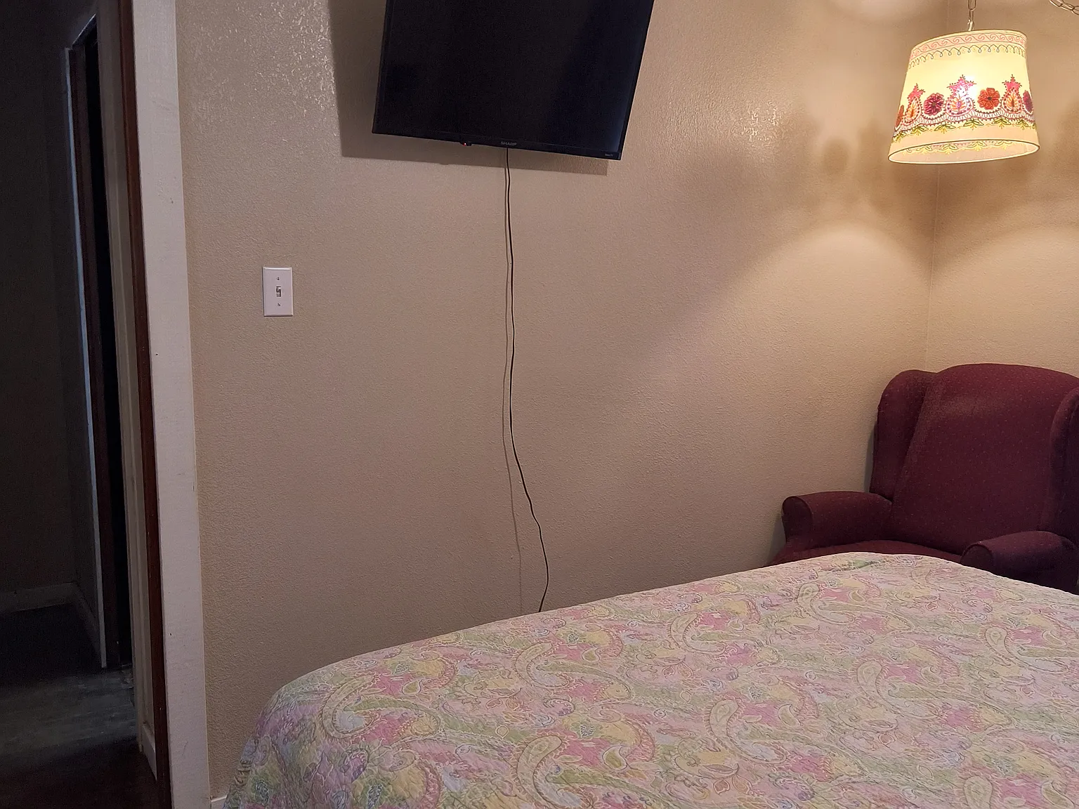 2 bed, $800 — Photo 2