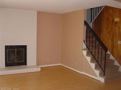 2nd image of 1719 Zimmerman Ct