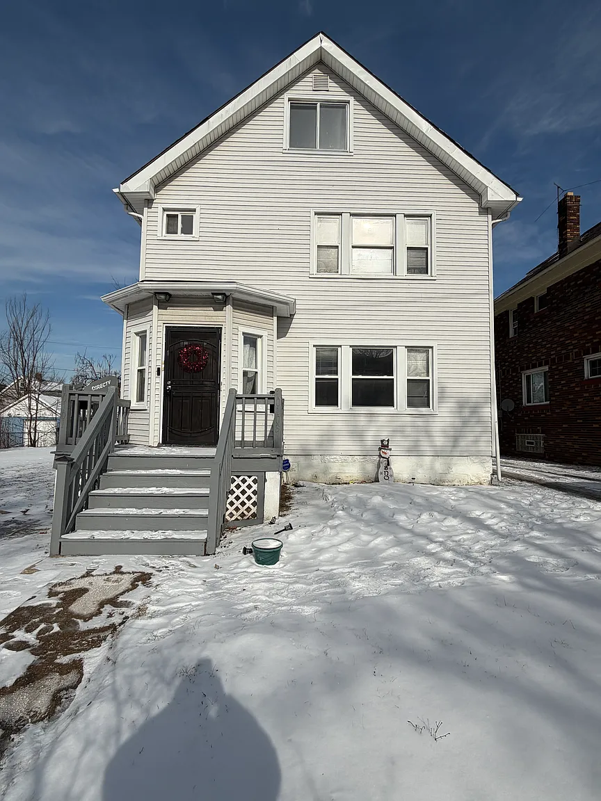 10101 Dickens Ave Unit 1 photo 1