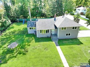 31 Revere Ave, Emerson, NJ 07630
