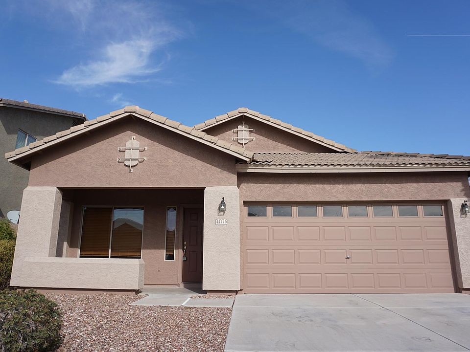 1st image of 44226 W Granite Dr