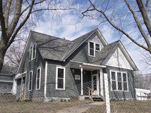 2nd image of 801 E Grimes St
