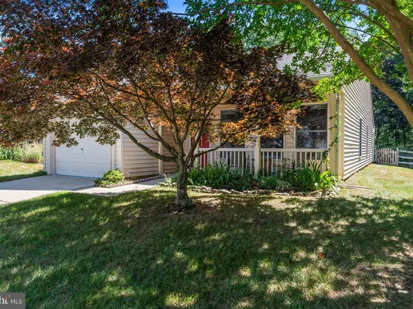 2809 Berth Ter, Annapolis, MD 21401
