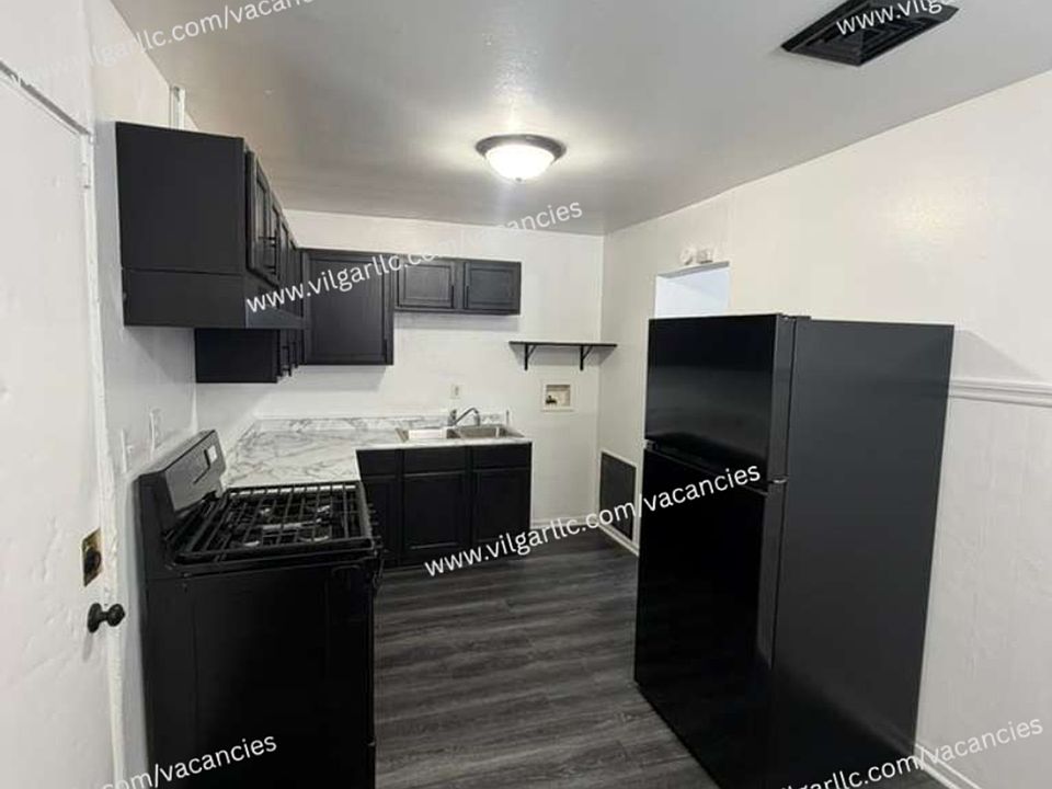 1st image of 4345 Louisiana Pl