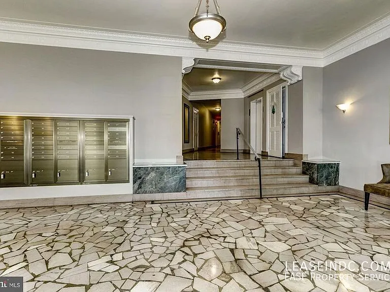 5402 Connecticut Ave NW #401 — Photo 2