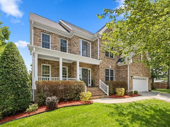 4 Pickard Pl, Durham, NC 27703