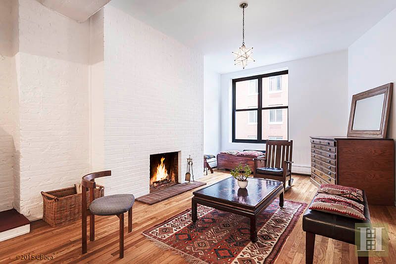 1st image of 521 W 47th St APT 3C