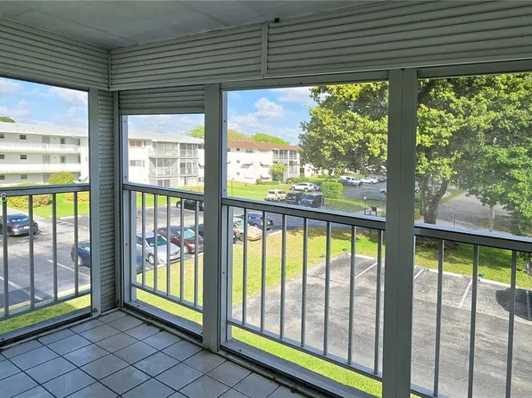 1201 S Hillcrest Ct #302, Hollywood, FL 33021