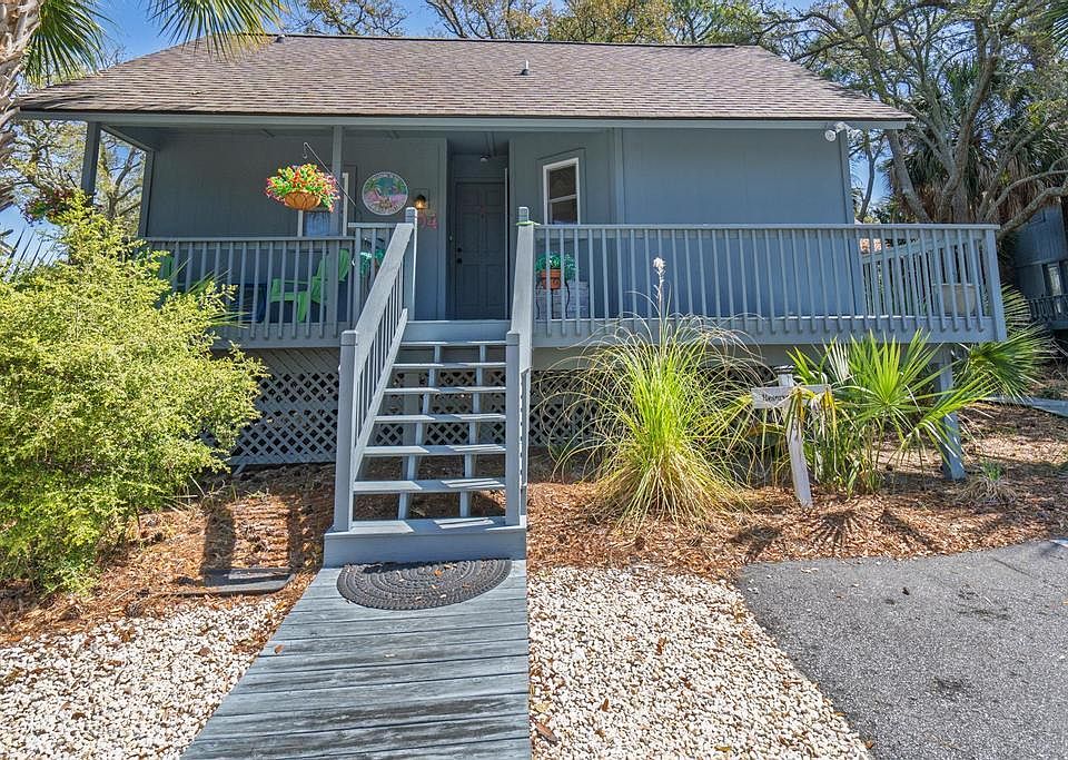 1st image of 204 Sea Cloud Cir