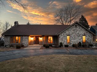 14090 Providence Ln, Brookfield, WI 53005