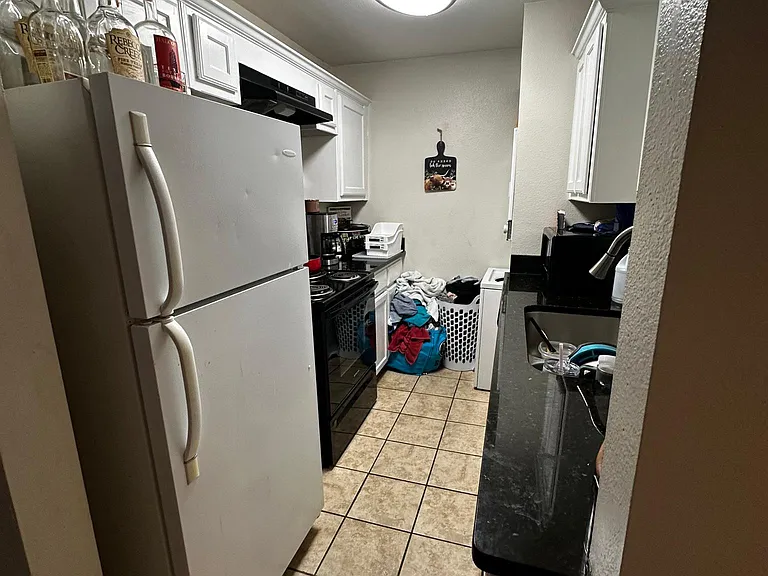 892 W Vanderbilt St #1A — Photo 10