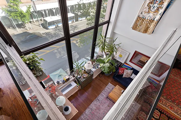 Sold by R New York | media 4