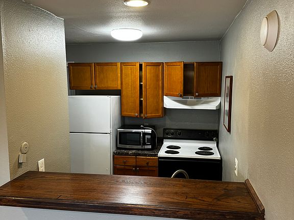3rd image of 1064 Chambers Ct APT 103