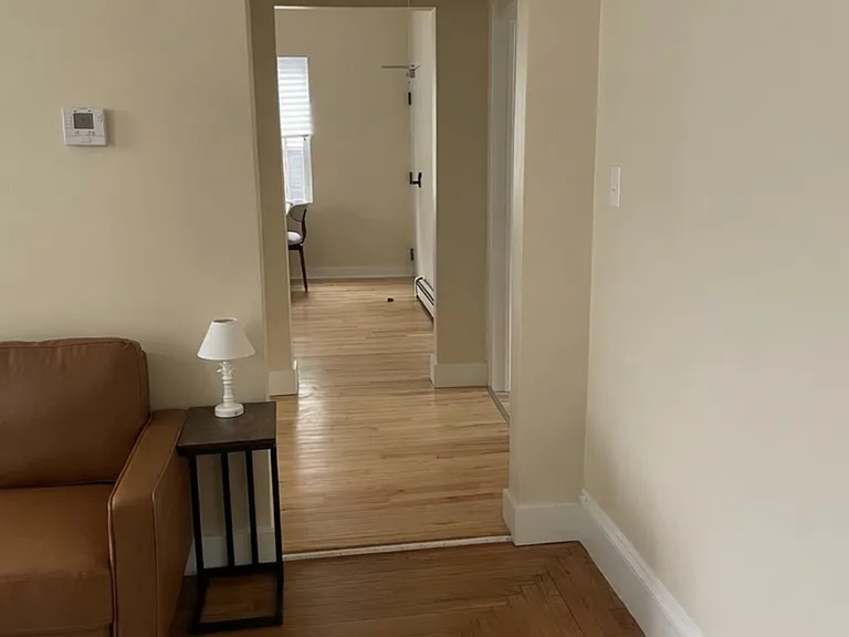 498 Washington St #1 — Photo 4
