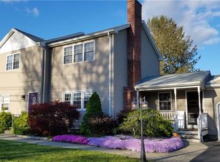 633 Newman Ave, Seekonk, MA 02771
