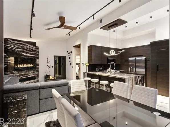 700 Carnegie St APT 3422, Henderson, NV 89052