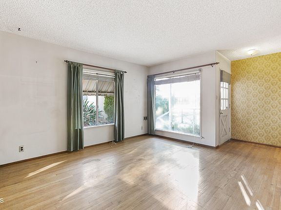 5th image of 2216 Carwile Dr