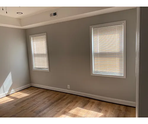 2501 Linden Ave Photo 1