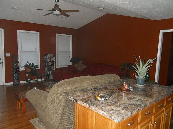 Living Room/Kitchen
